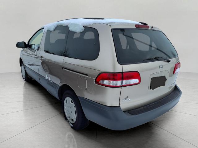 2002 Toyota Sienna Vehicle Photo in Oshkosh, WI 54904