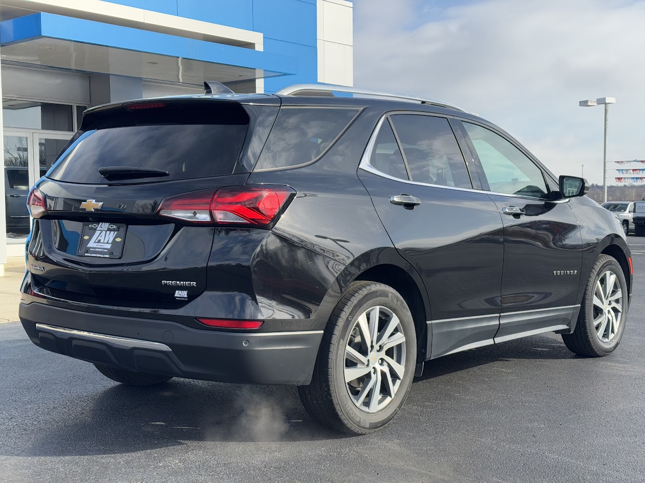 2022 Chevrolet Equinox Vehicle Photo in BOONVILLE, IN 47601-9633