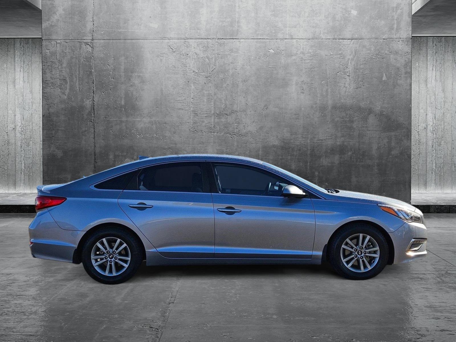 2015 Hyundai Sonata Vehicle Photo in PEORIA, AZ 85382-3715