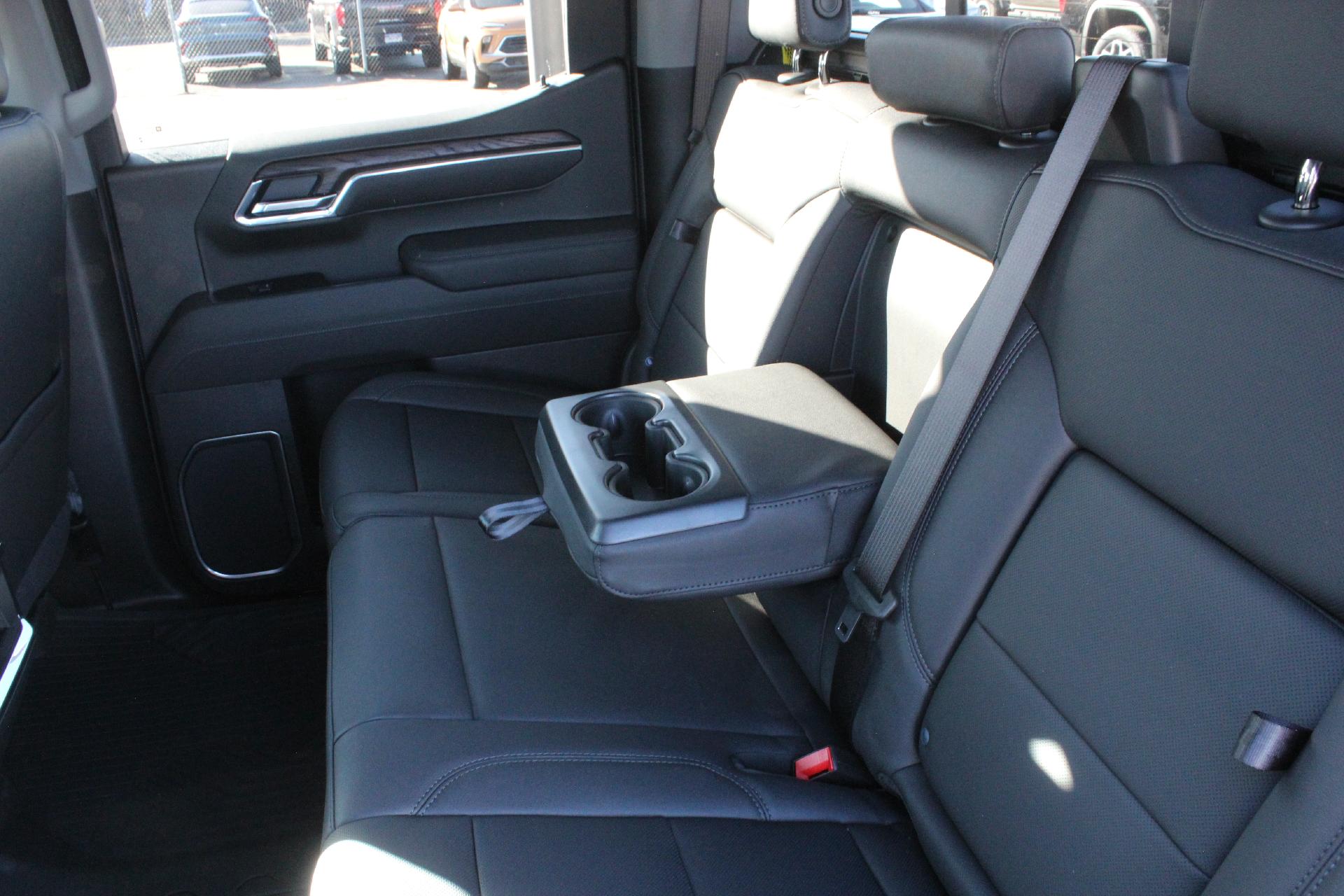 2025 GMC Sierra 1500 Vehicle Photo in AURORA, CO 80012-4011