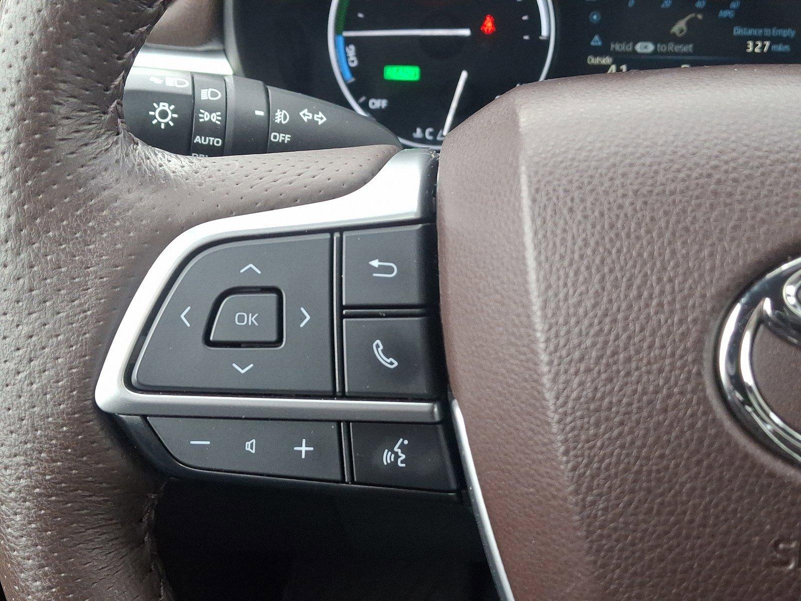 2021 Toyota Sienna Vehicle Photo in Harrisburg, PA 17111