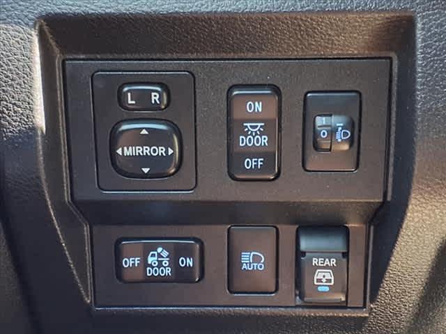 2020 Toyota Tundra 4WD Vehicle Photo in San Antonio, TX 78230-1001