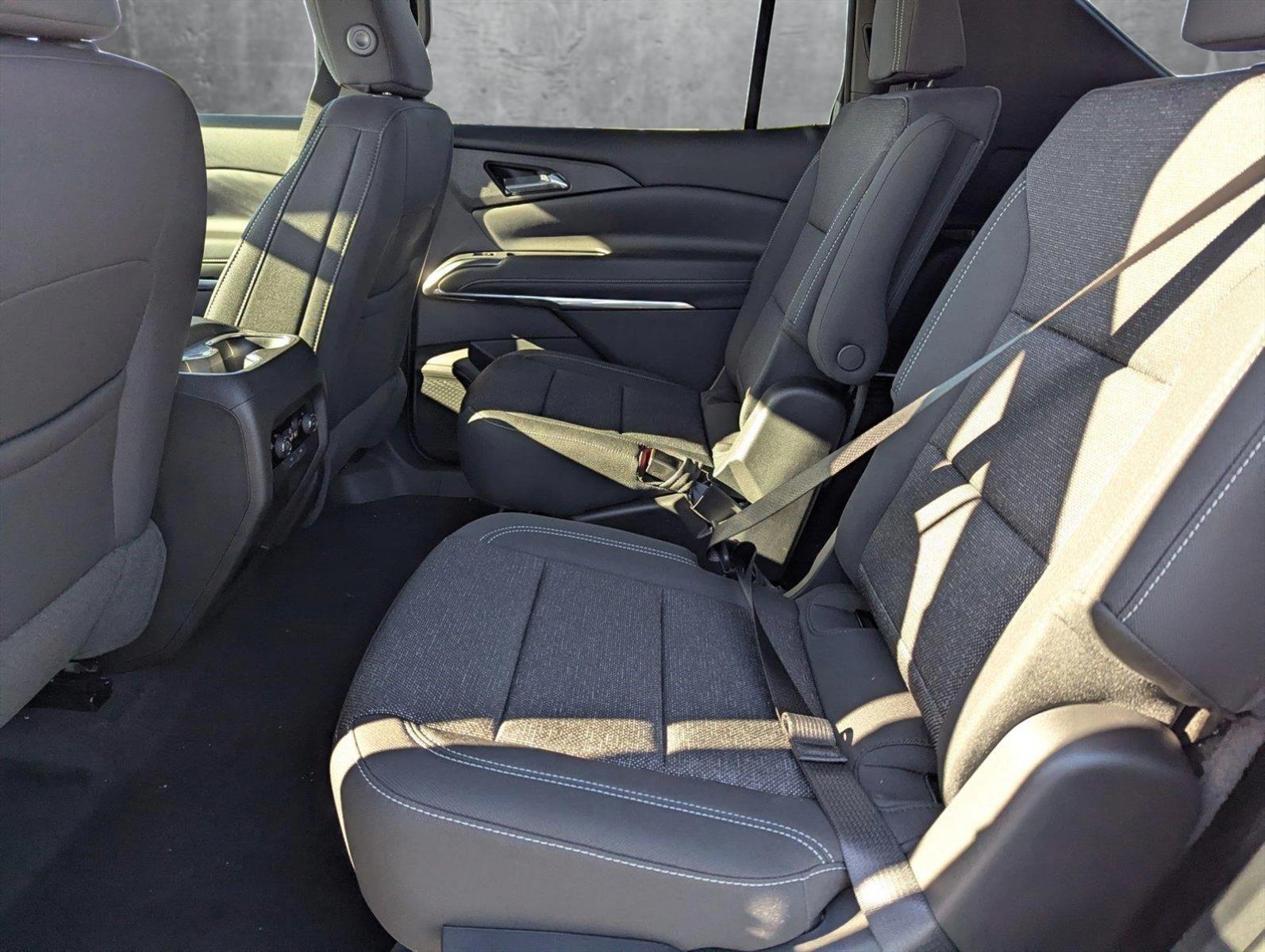 2025 Chevrolet Traverse Vehicle Photo in PEMBROKE PINES, FL 33024-6534