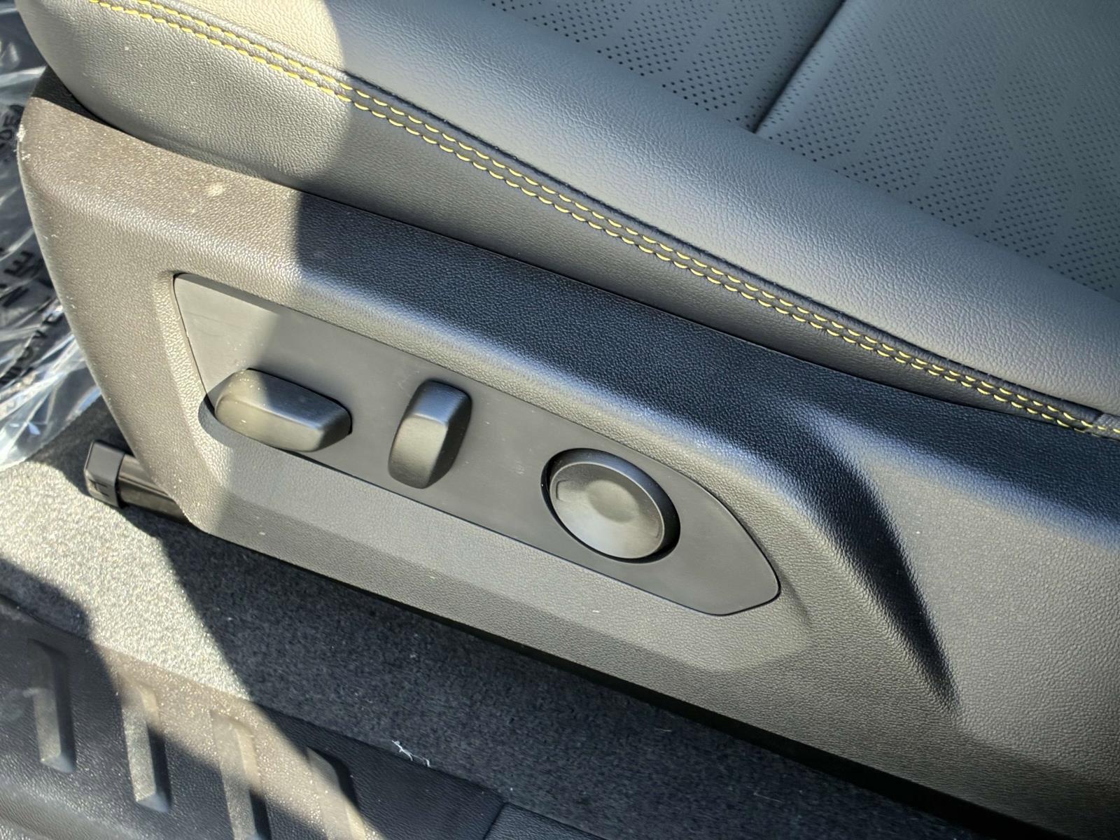 2025 Chevrolet Colorado Vehicle Photo in LOS ANGELES, CA 90007-3794