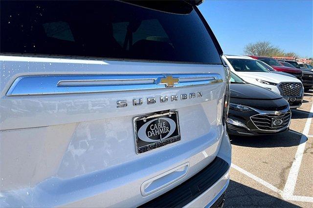 2023 Chevrolet Suburban Vehicle Photo in TOPEKA, KS 66609-0000