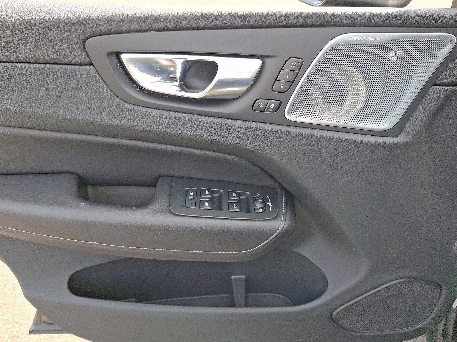 2023 Volvo XC60 Vehicle Photo in Trevose, PA 19053