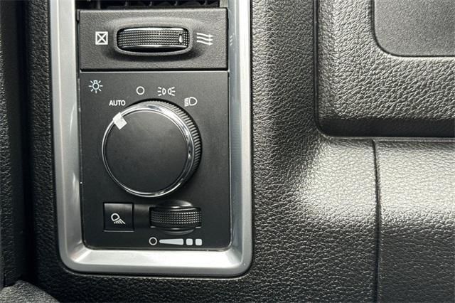 2022 Ram 1500 Classic Vehicle Photo in ELK GROVE, CA 95757-8703