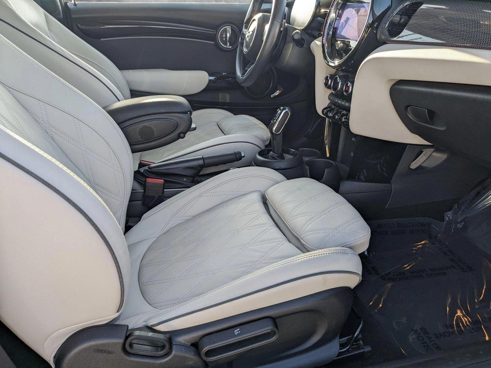 2022 MINI Cooper S Hardtop 2 Door Vehicle Photo in Davie, FL 33331