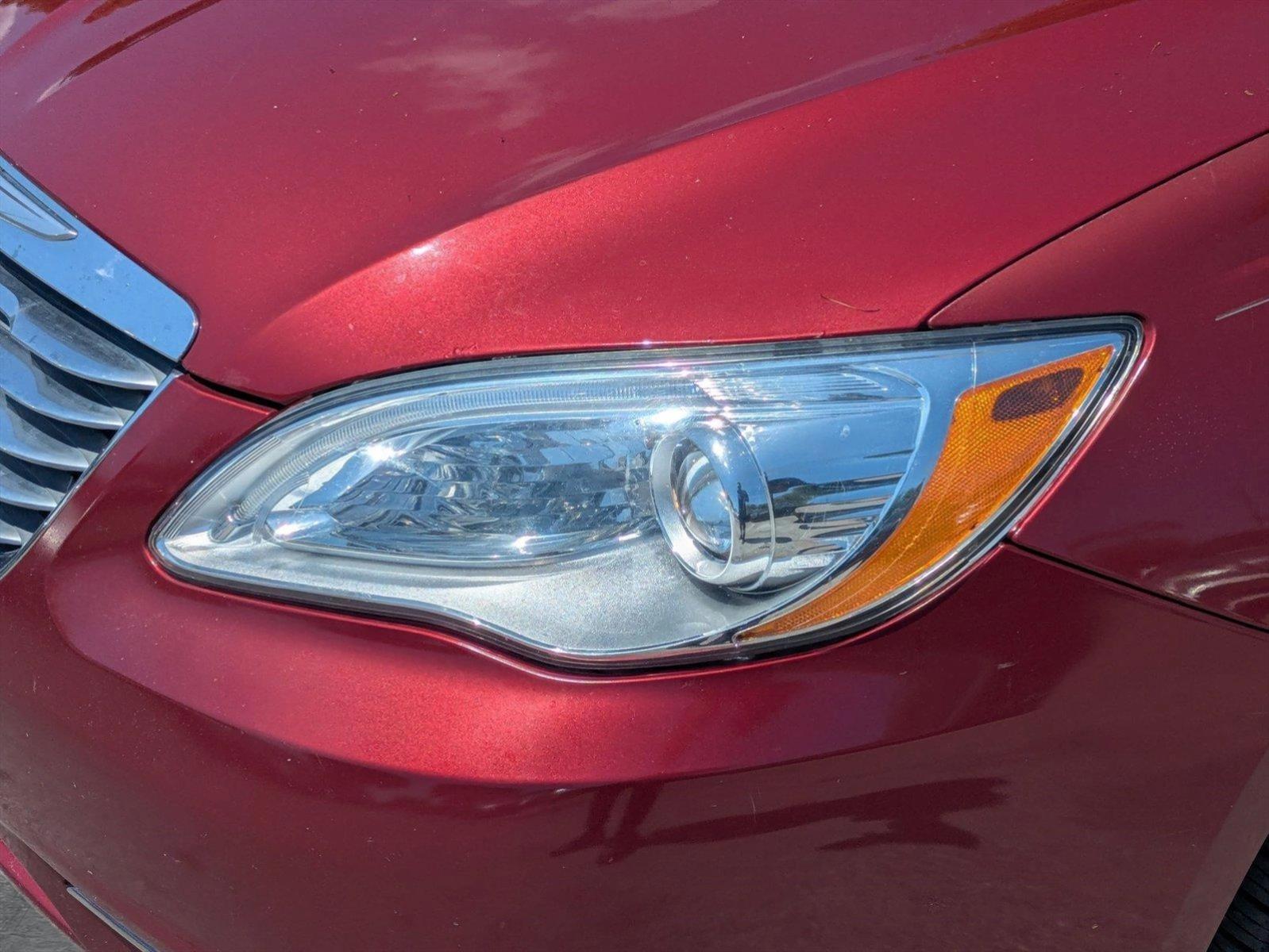 2014 Chrysler 200 Vehicle Photo in GREENACRES, FL 33463-3207
