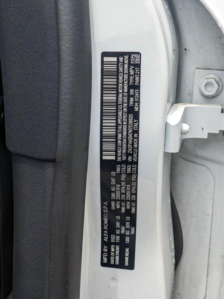 2022 Alfa Romeo Stelvio Vehicle Photo in Bradenton, FL 34207