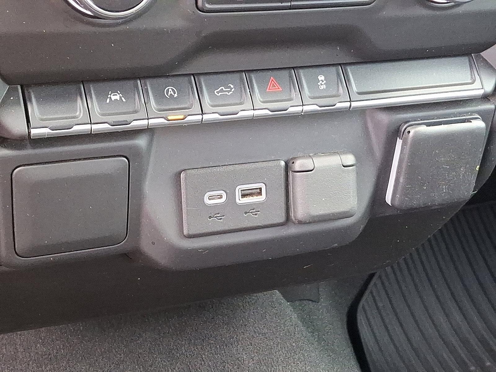 2023 Chevrolet Silverado 1500 Vehicle Photo in Trevose, PA 19053