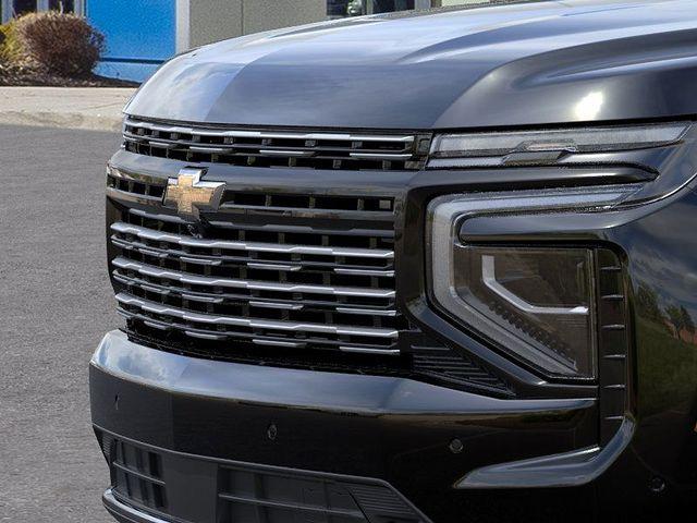 2025 Chevrolet Suburban Vehicle Photo in DANBURY, CT 06810-5034