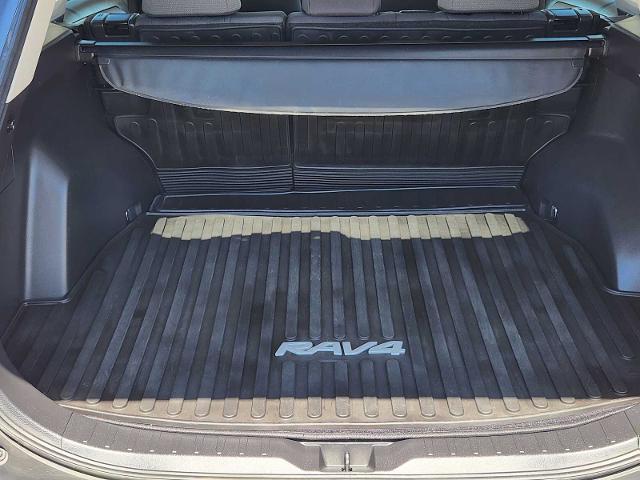 2022 Toyota RAV4 Vehicle Photo in DENTON, TX 76210-9321