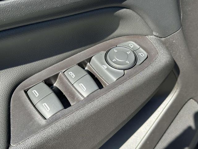 2022 Chevrolet Equinox Vehicle Photo in Roslyn, NY 11576