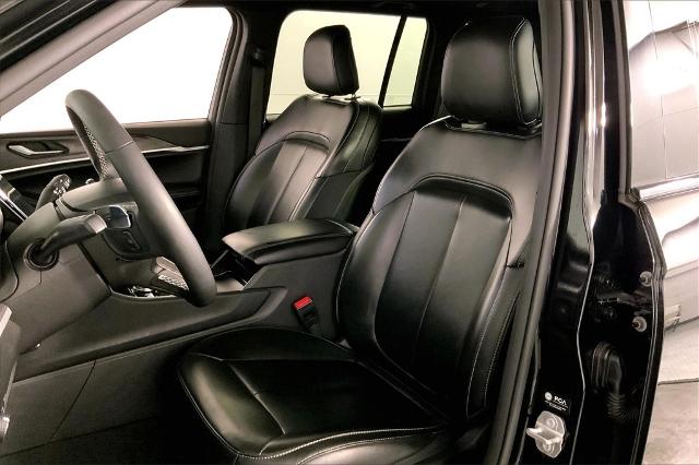 2024 Jeep Grand Cherokee Vehicle Photo in Kansas City, MO 64114