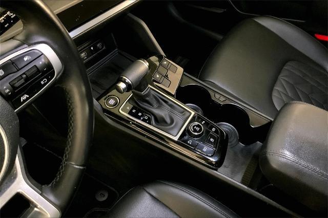 2023 Kia Sportage Vehicle Photo in Lees Summit, MO 64086