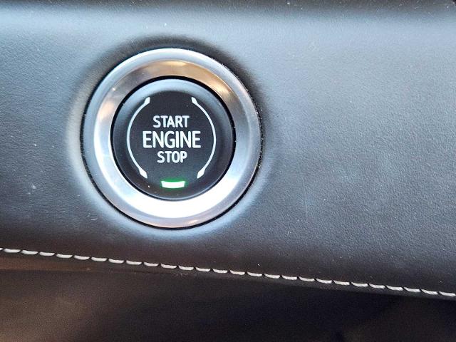 2022 Cadillac Escalade Vehicle Photo in DENTON, TX 76210-9321