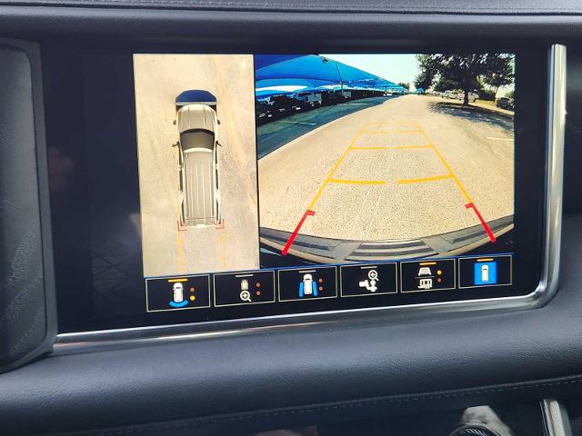 2022 GMC Yukon Vehicle Photo in DENTON, TX 76210-9321