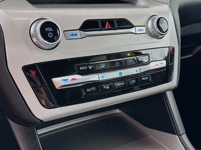2023 Ford Explorer Vehicle Photo in Doylsetown, PA 18901