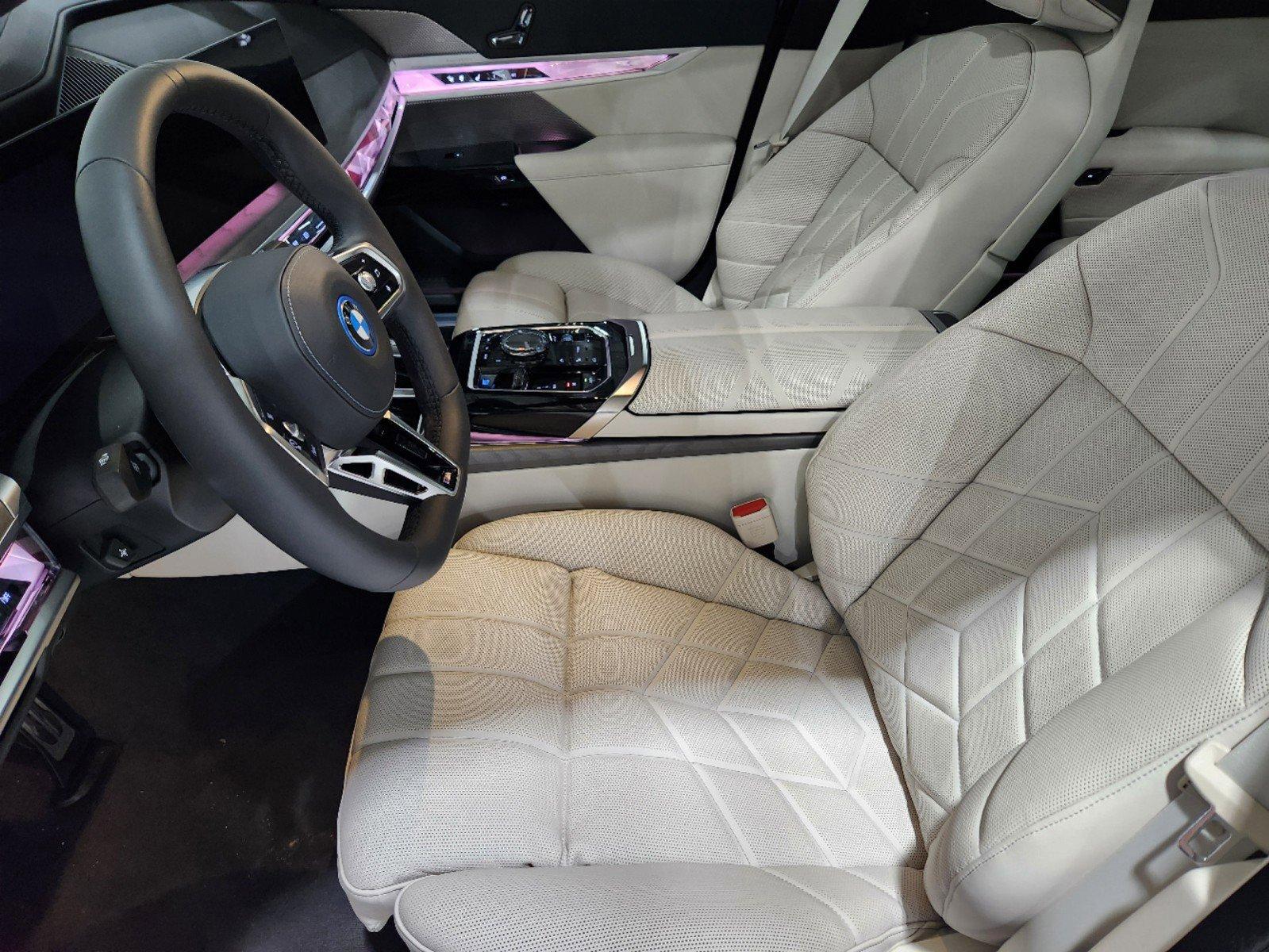 2024 BMW i7 Vehicle Photo in GRAPEVINE, TX 76051