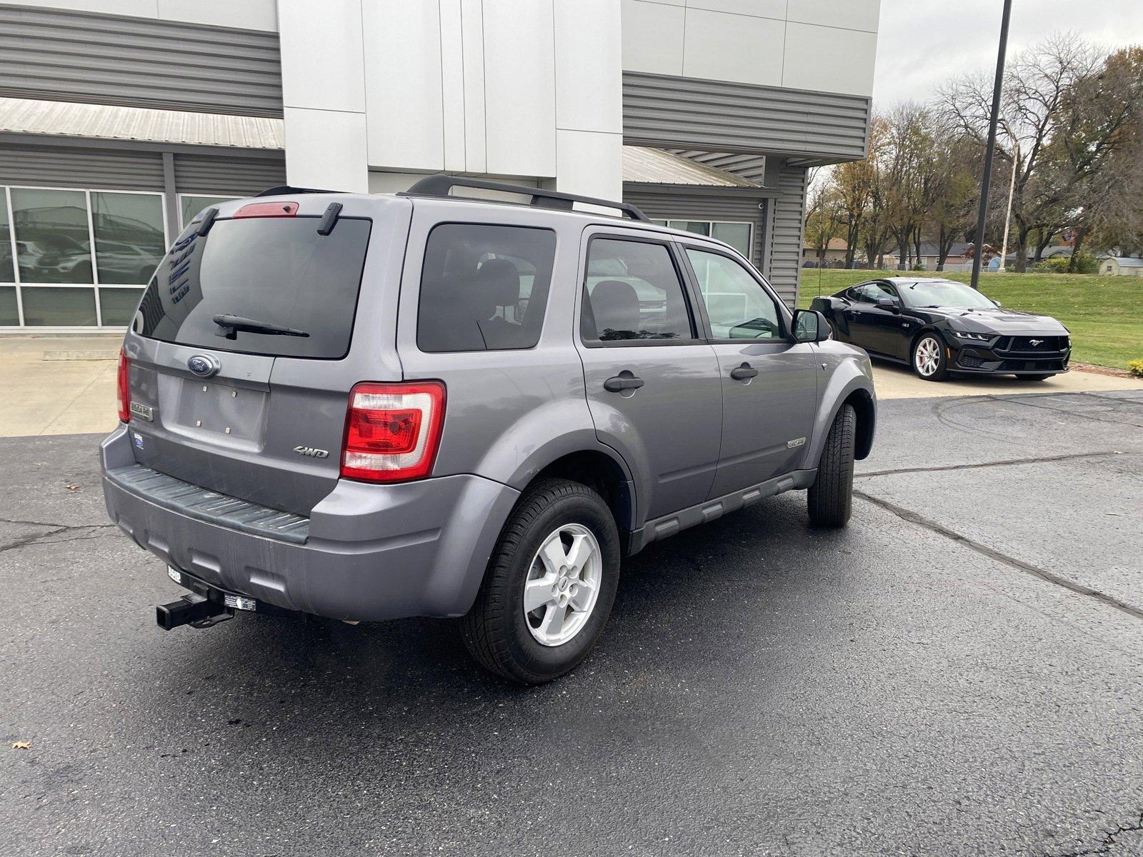 Used 2008 Ford Escape XLT with VIN 1FMCU93158KA42329 for sale in Kansas City