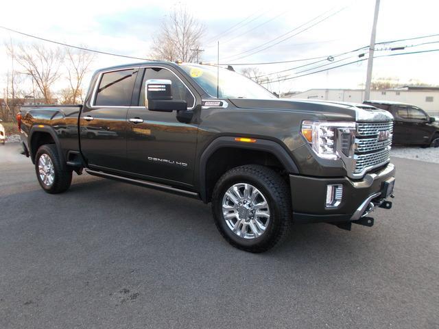 2022 GMC Sierra 2500 HD Vehicle Photo in LOWELL, MA 01852-4336