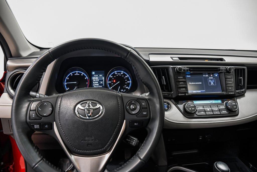 2017 Toyota RAV4 Vehicle Photo in AKRON, OH 44320-4088