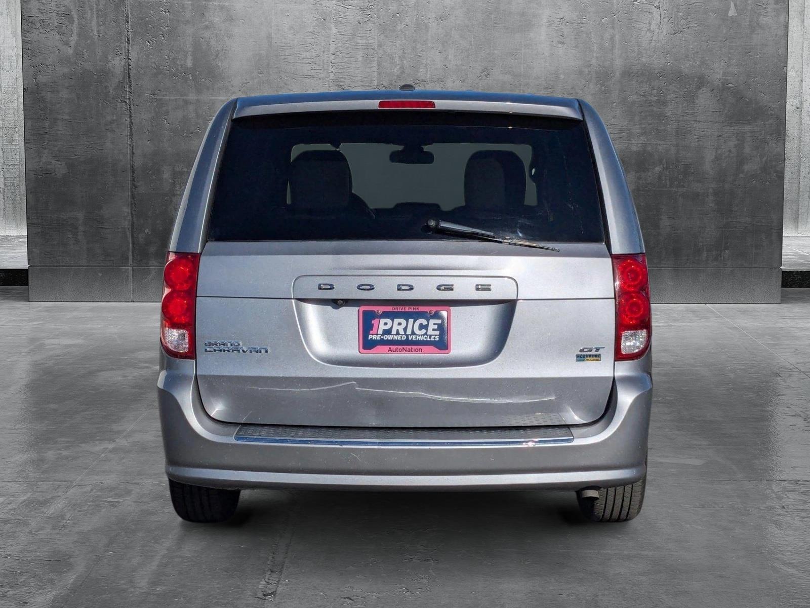 2019 Dodge Grand Caravan Vehicle Photo in VALENCIA, CA 91355-1705