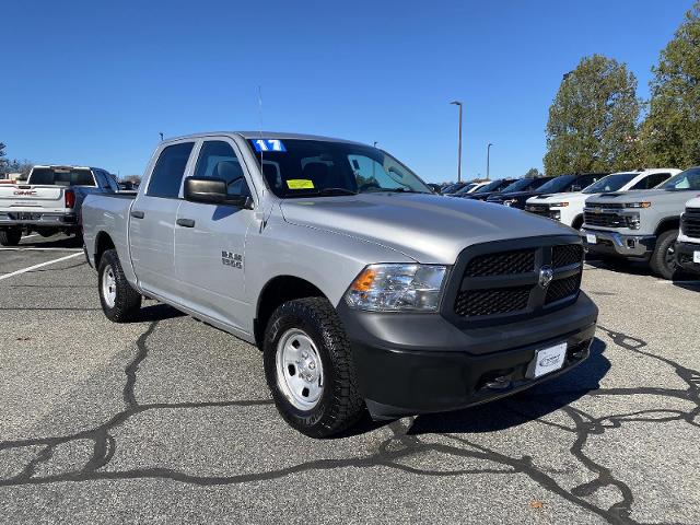 2017 Ram 1500 Vehicle Photo in LEOMINSTER, MA 01453-2952