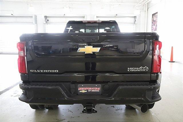 2025 Chevrolet Silverado 3500 HD Vehicle Photo in MEDINA, OH 44256-9001