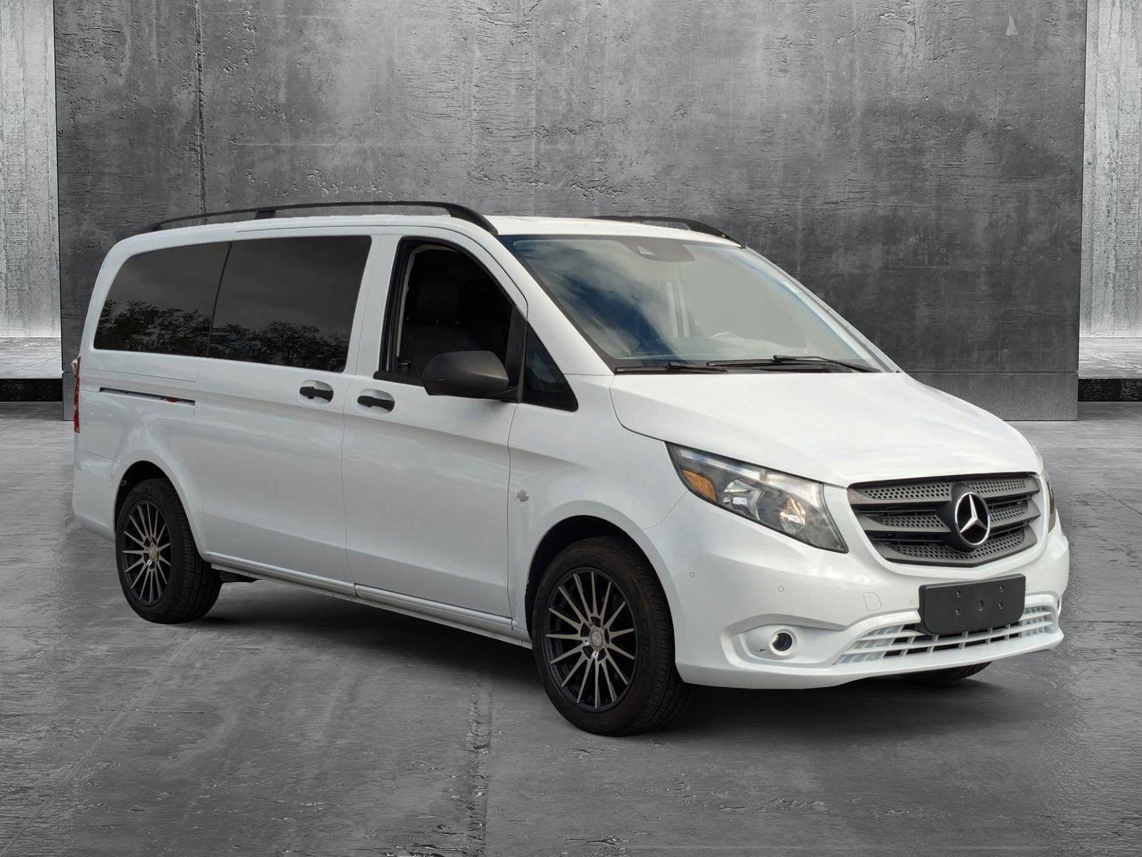 2016 Mercedes-Benz Metris Passenger Van Vehicle Photo in St. Petersburg, FL 33713