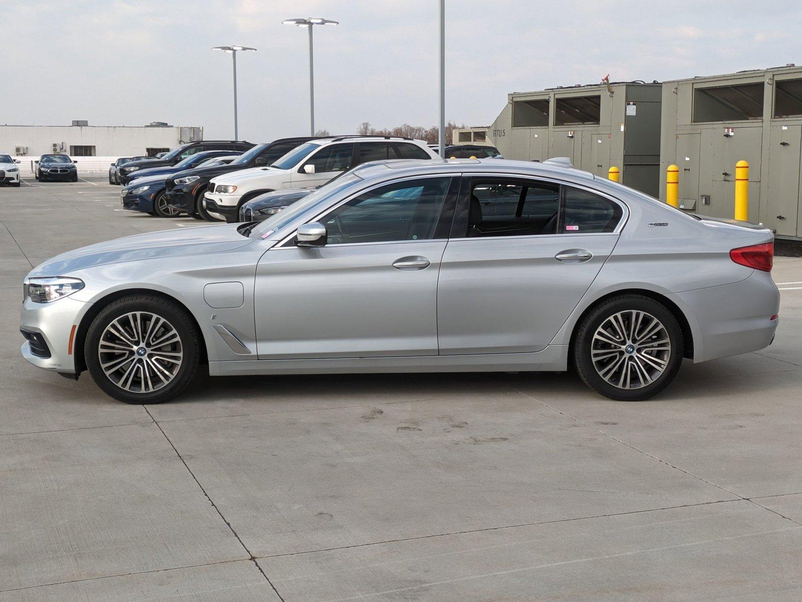 2018 BMW 530e xDrive iPerformance Vehicle Photo in Rockville, MD 20852