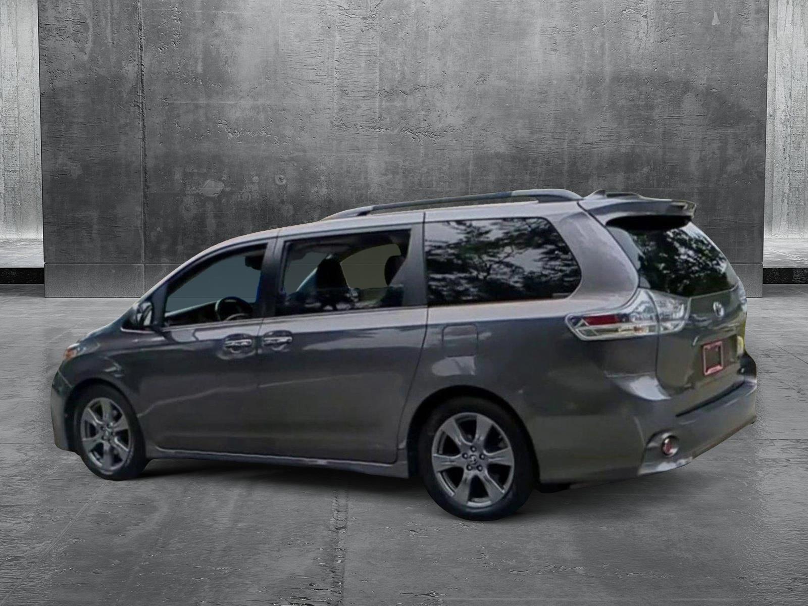 2019 Toyota Sienna Vehicle Photo in West Palm Beach, FL 33417