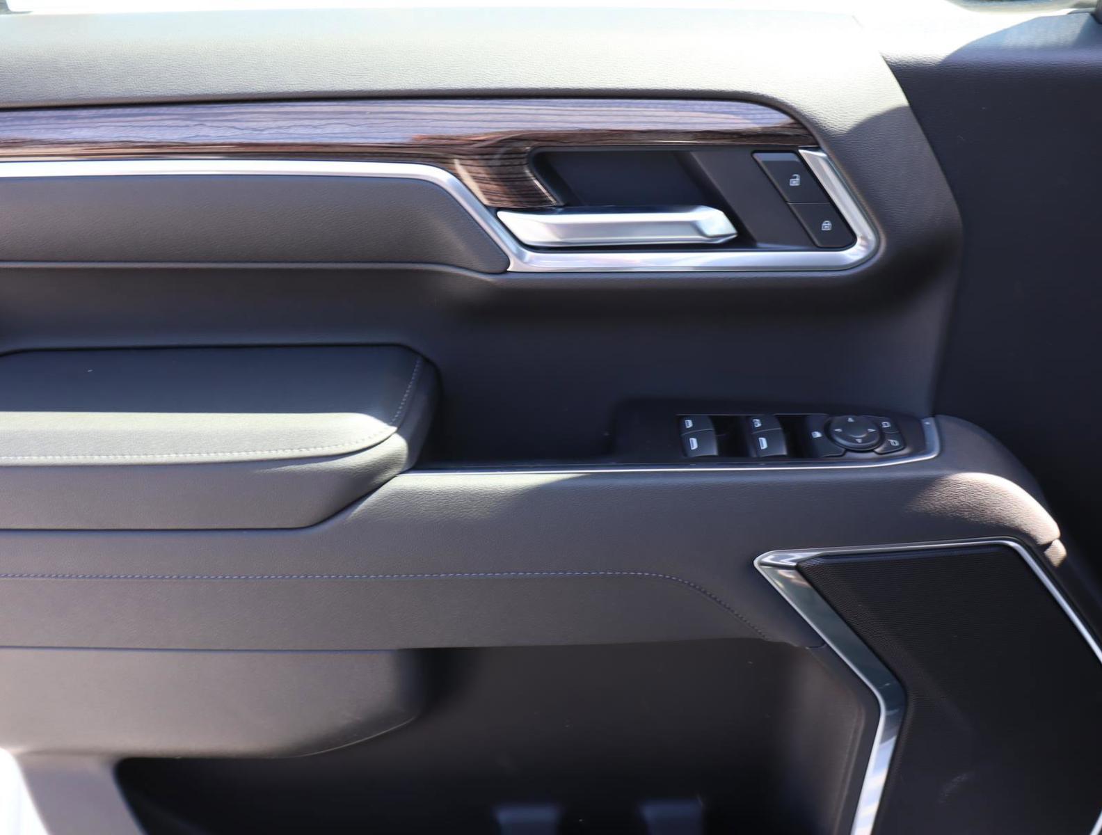 2025 Chevrolet Silverado 1500 Vehicle Photo in LOS ANGELES, CA 90007-3794