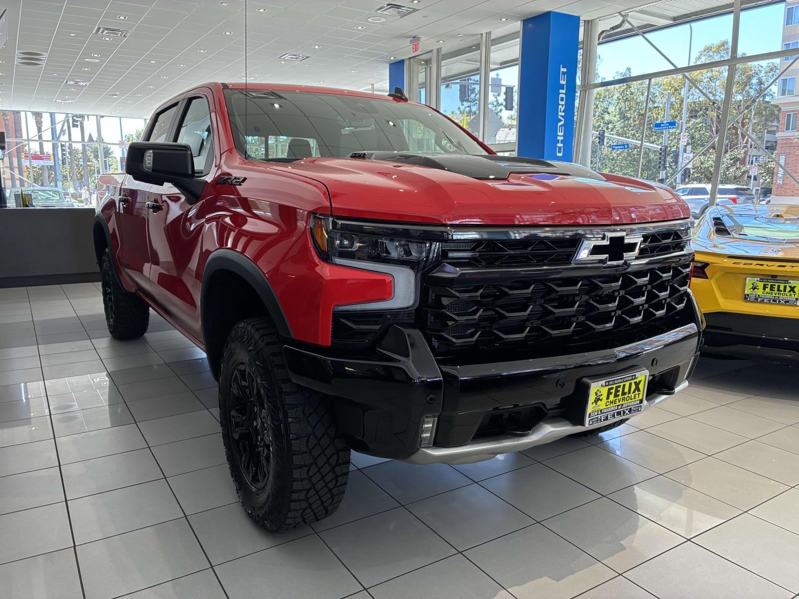2025 Chevrolet Silverado 1500 Vehicle Photo in LOS ANGELES, CA 90007-3794