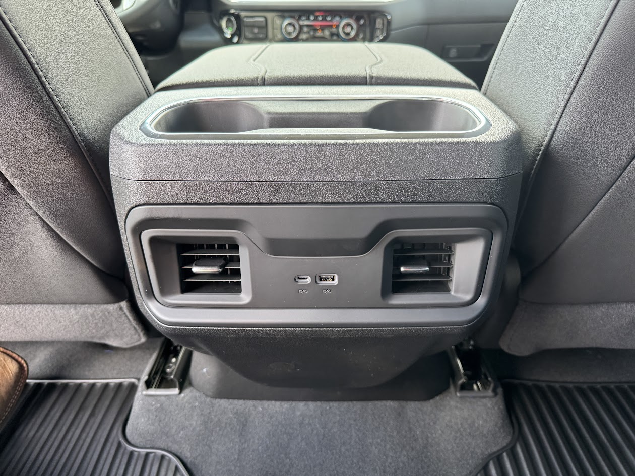2025 Chevrolet Silverado 2500 HD Vehicle Photo in BOONVILLE, IN 47601-9633