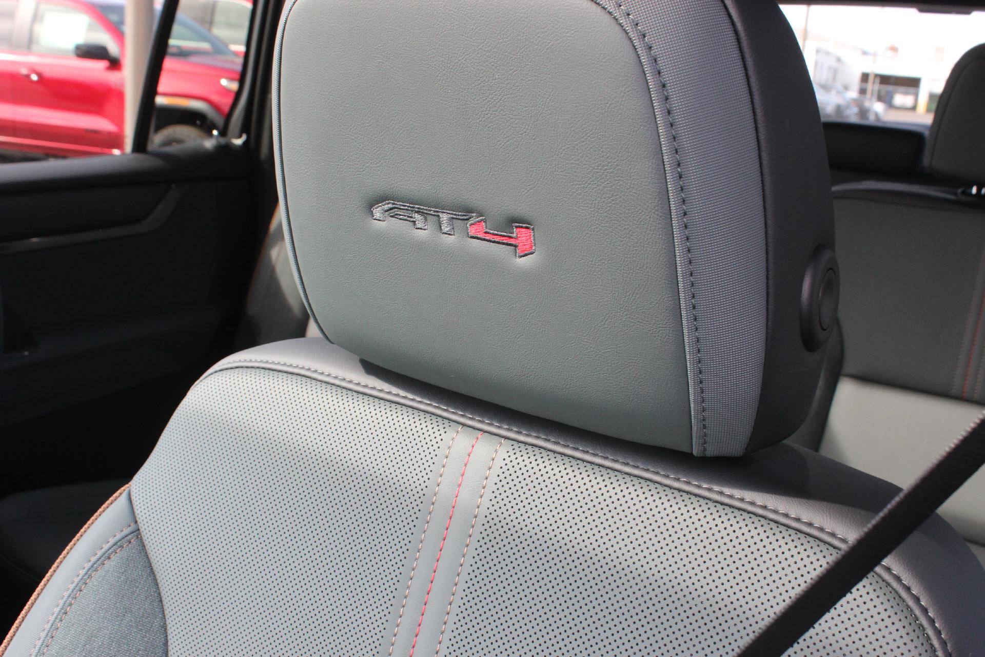 2025 GMC Acadia Vehicle Photo in AURORA, CO 80012-4011