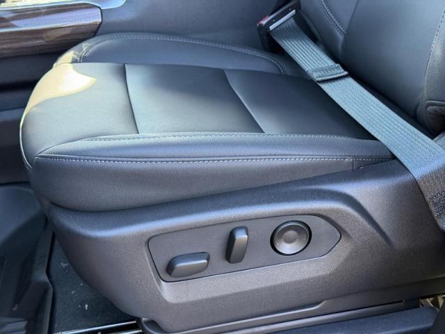2025 Chevrolet Silverado 1500 Vehicle Photo in COLUMBIA, MO 65203-3903