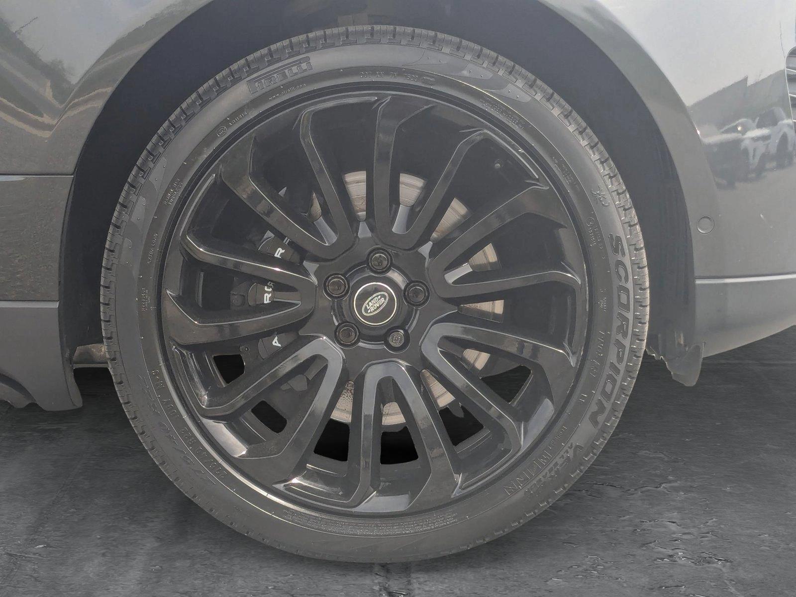 2019 Land Rover Range Rover Vehicle Photo in Cockeysville, MD 21030