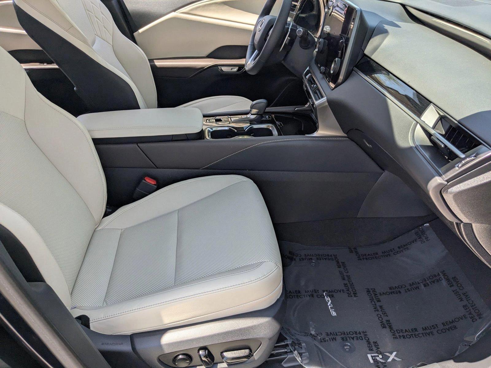 2023 Lexus RX 350 Vehicle Photo in Tampa, FL 33614
