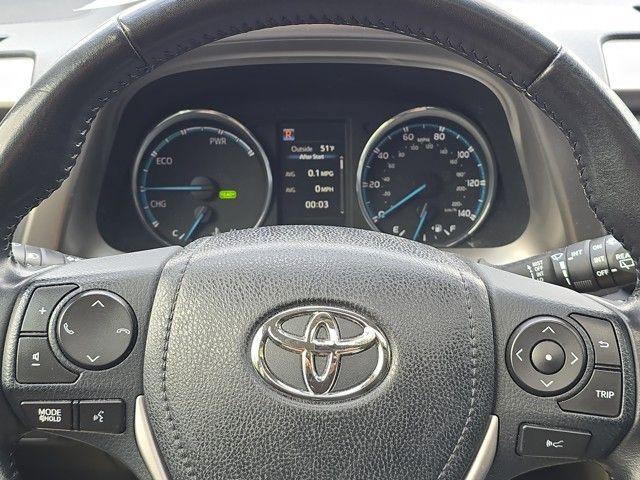 2017 Toyota RAV4 Hybrid Vehicle Photo in Pleasant Hills, PA 15236