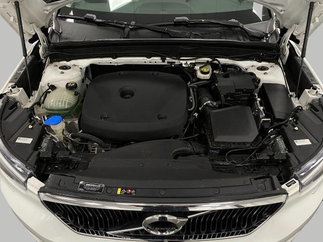 2019 Volvo XC40 Vehicle Photo in Appleton, WI 54913