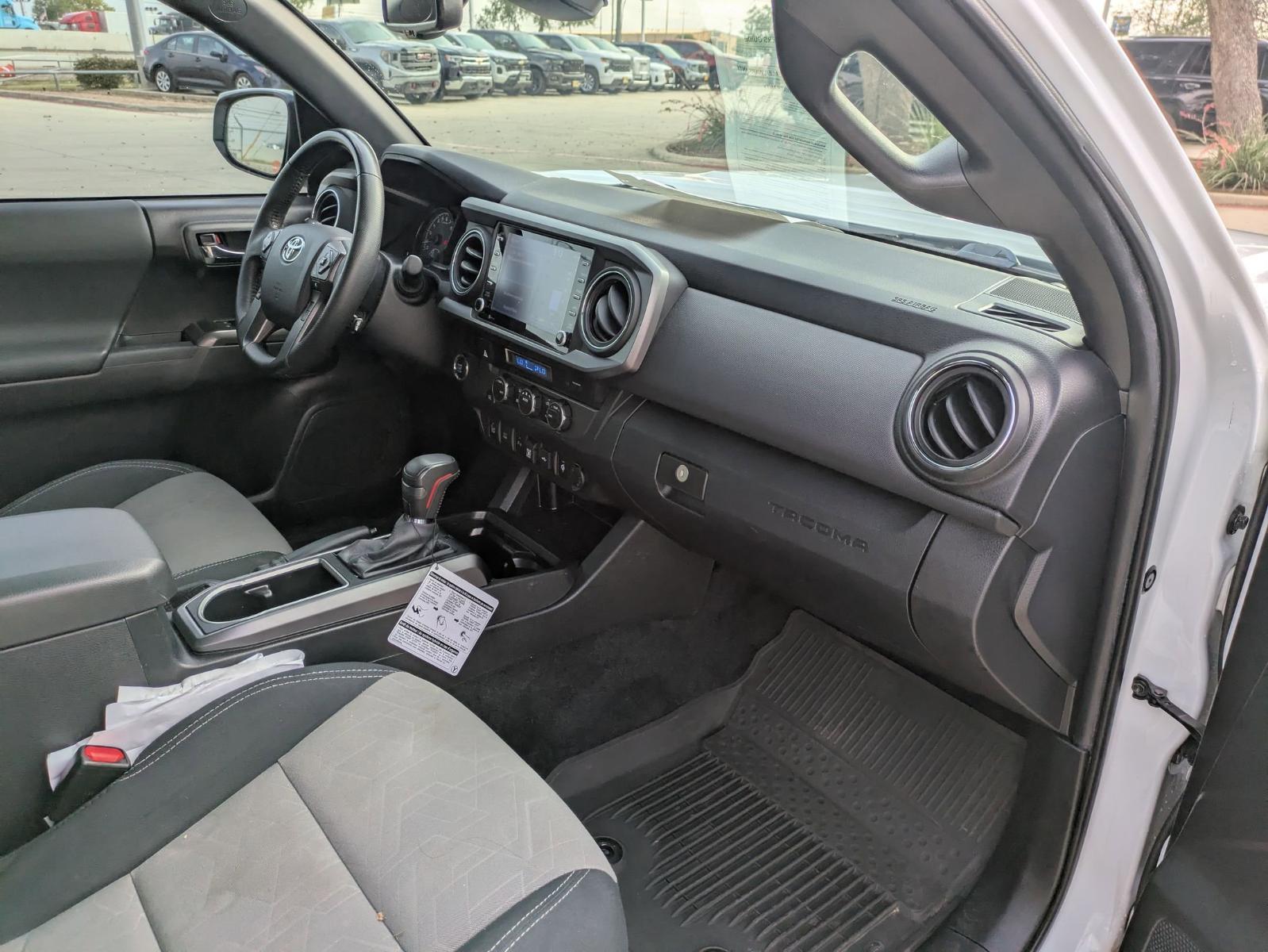 2022 Toyota Tacoma 2WD Vehicle Photo in SELMA, TX 78154-1460
