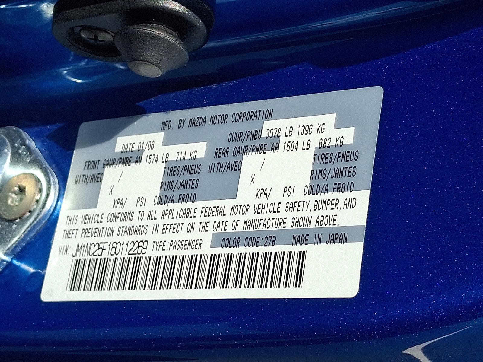2006 Mazda MX-5 Miata Vehicle Photo in Harrisburg, PA 17111