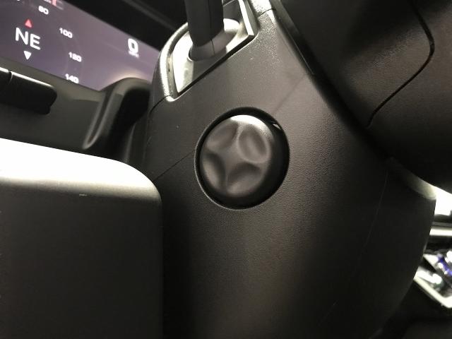 2025 GMC Sierra 1500 Vehicle Photo in GREEN BAY, WI 54303-3330