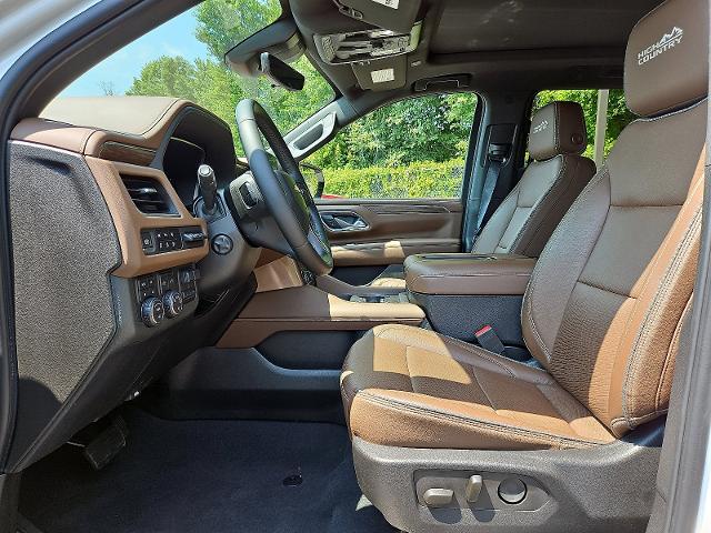 2023 Chevrolet Suburban Vehicle Photo in TREVOSE, PA 19053-4984