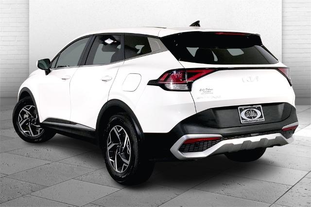 2024 Kia Sportage Vehicle Photo in Lees Summit, MO 64086
