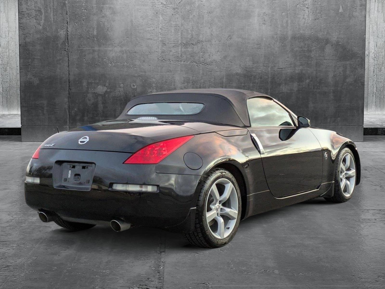 2008 Nissan 350Z Vehicle Photo in Spokane Valley, WA 99212