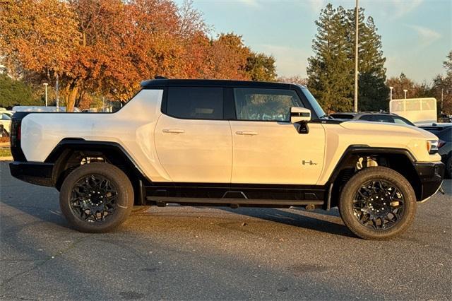 2025 GMC HUMMER EV Pickup Vehicle Photo in ELK GROVE, CA 95757-8703