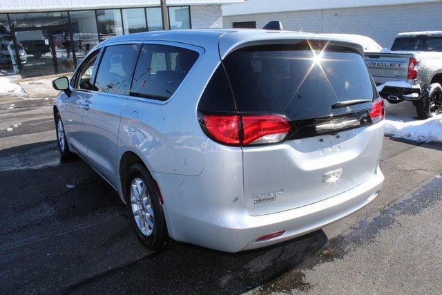 2022 Chrysler Voyager Vehicle Photo in SAINT CLAIRSVILLE, OH 43950-8512